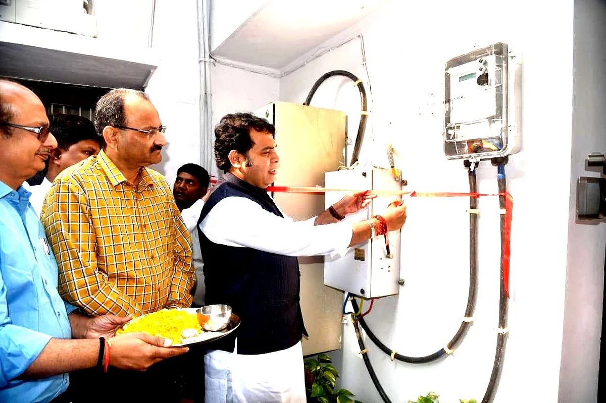 اتر پردیش میں دھوم دھام سے شروع ہوئی ’اسمارٹ میٹر اسکیم‘ بند 