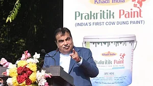 گھر کی دیواریں اب گائے کے گوبر کے پینٹ سے چمکیں گی!