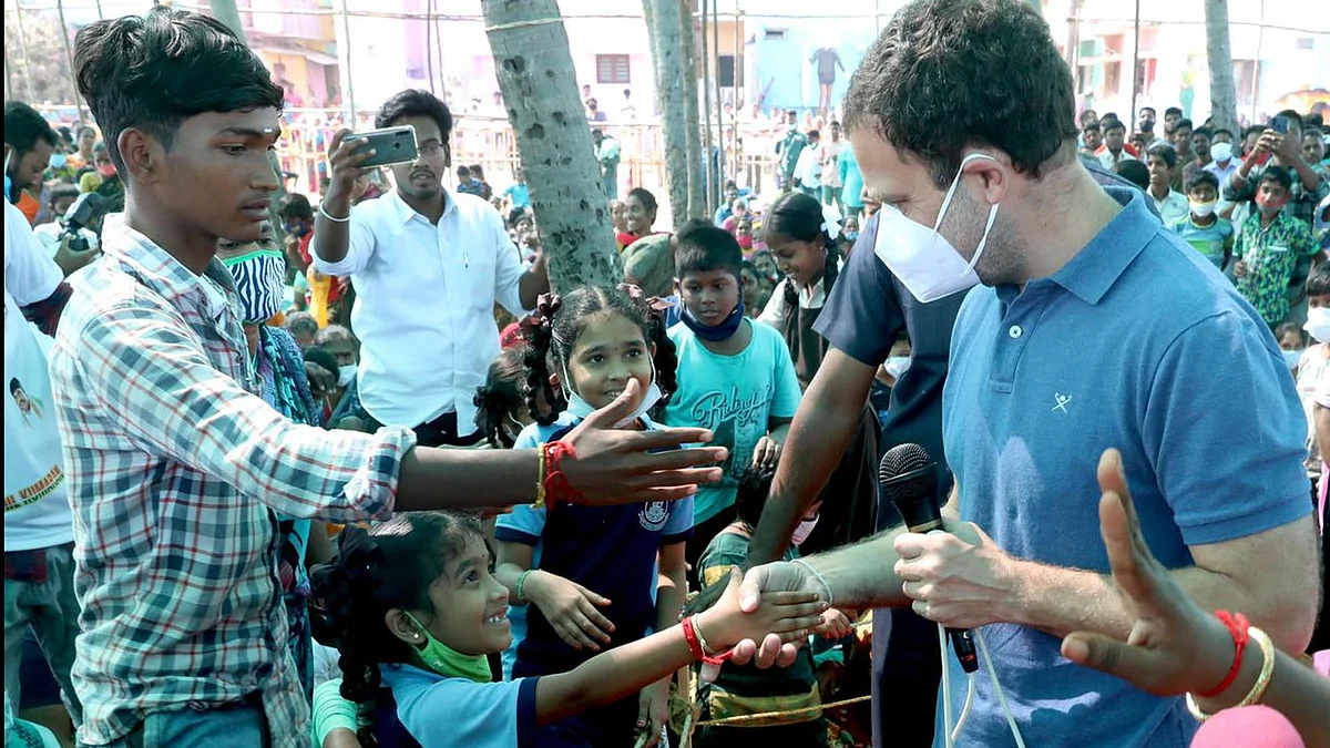 راہل گاندھی کا پدوچیری کا دورہ / تصویر بشکریہ ٹوئٹر / @INCIndia