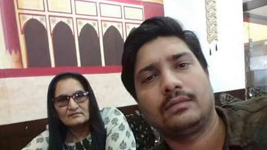 تبسم حسن اور ناہید حسن کی فائل تصویر