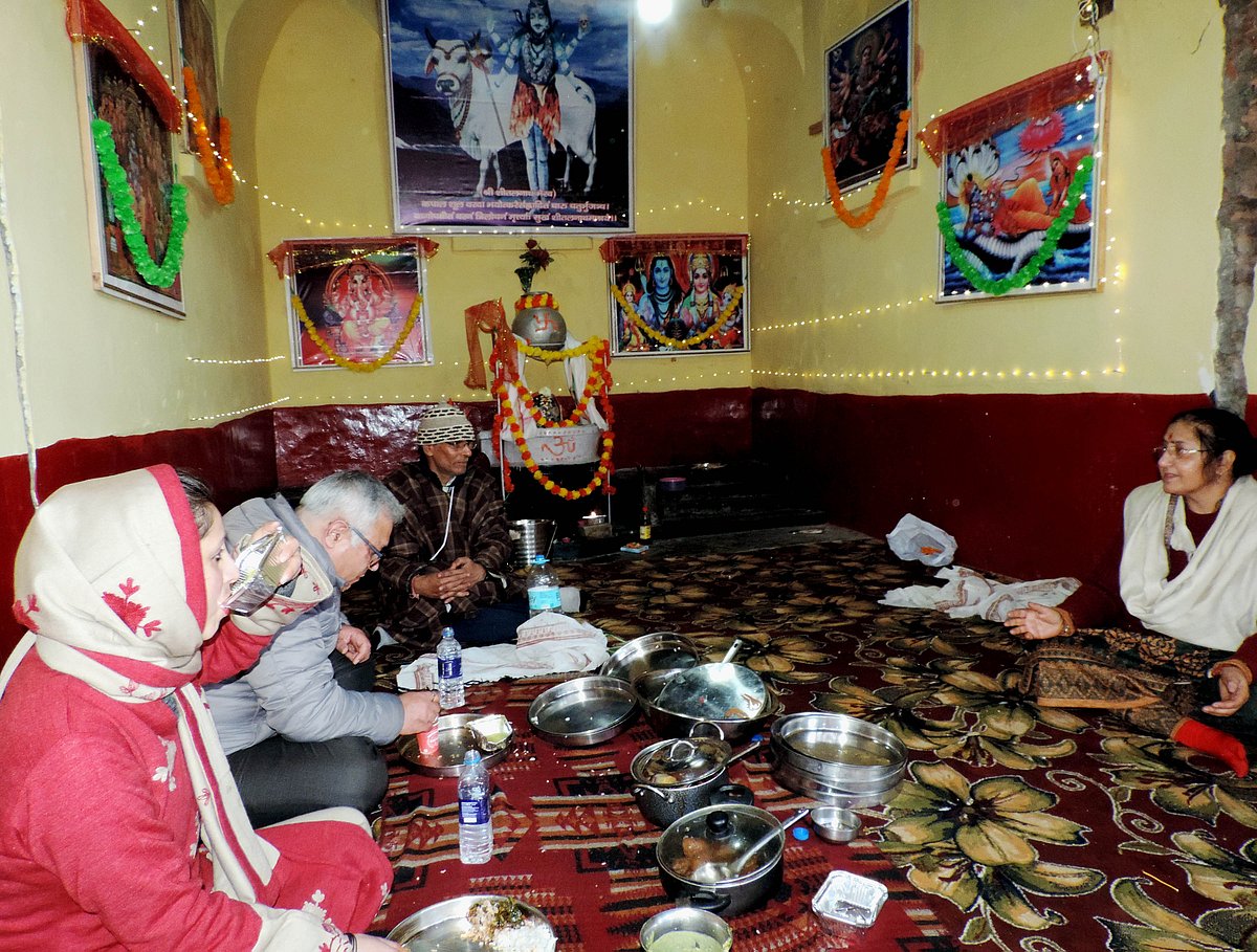 سری نگر کے 'شیتل ناتھ مندر' میں 31 سال بعد بسنت پنچمی کی پوجا