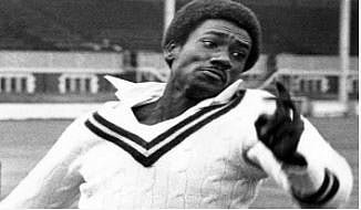 ویسٹ انڈیز کے سابق تیز گیند باز ایزرا موزلی کی سڑک حادثہ میں موت