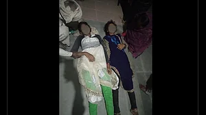اناؤ پھر شرمسار! 3 دلت لڑکیاں بیہوشی کی حالت میں کھیت سے برآمد، 2 کی موت