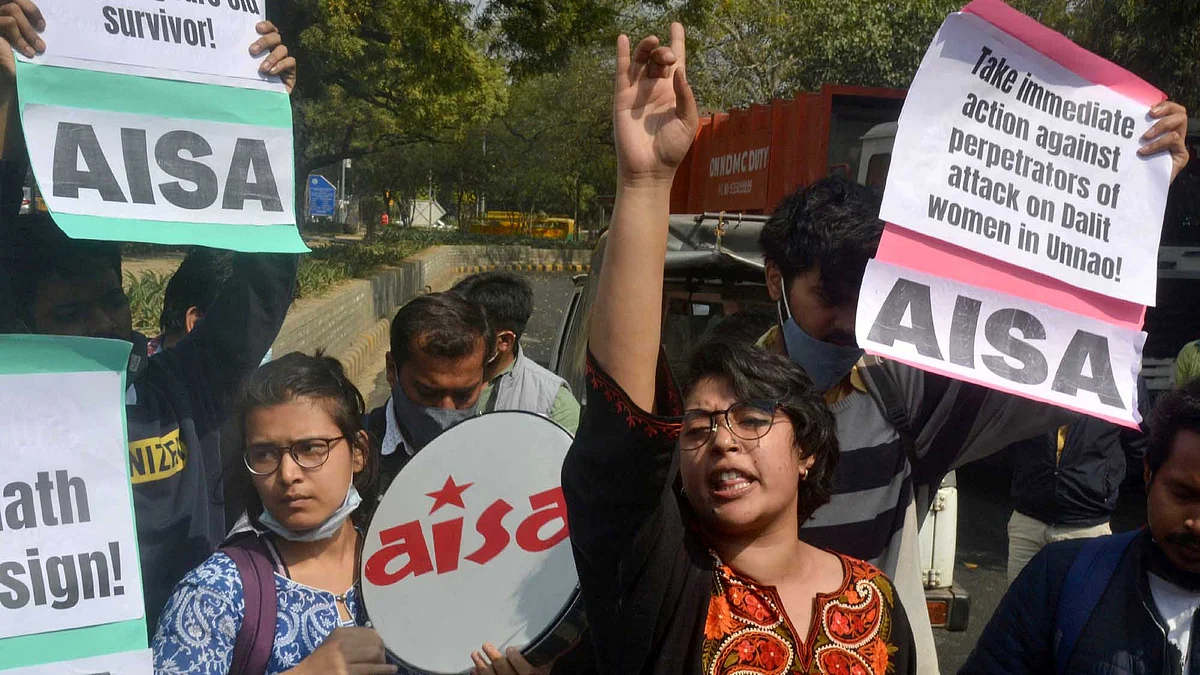 اناؤ معاملہ کے خلاف دہلی میں مظاہرہ / یو این آئی