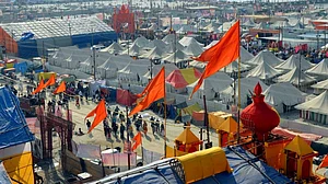 سادھو-سَنت آخر کیوں دے رہے ہیں حکومت کے خلاف تحریک چلانے کی دھمکی!