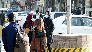 پاکستان میں کورونا وائرس کے کیسز میں 50 فیصد اضافہ