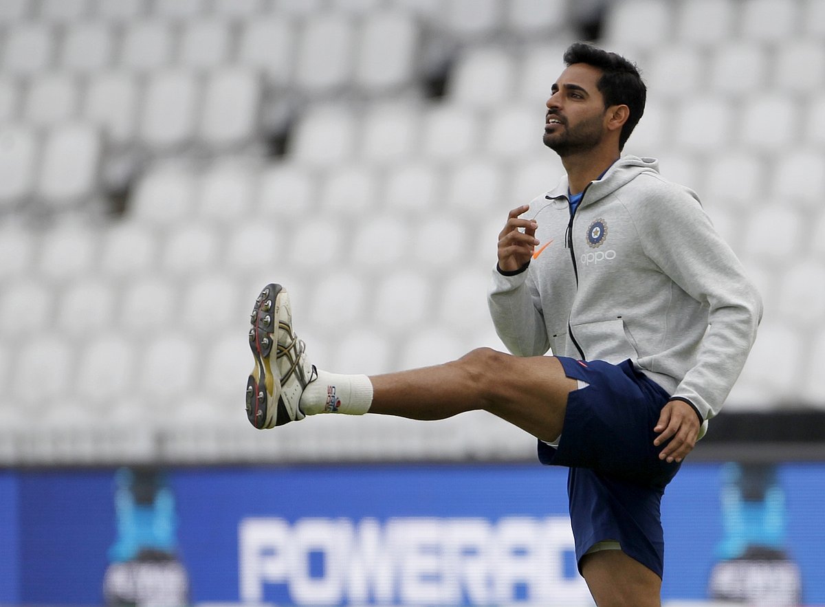 بھونیشور سفید گیند سے طویل وقت تک مل رہی سونگ سے حیران