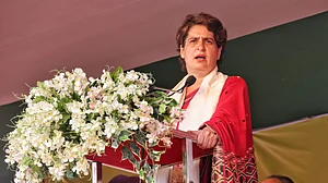 ’پرچار میں بہَار ہے، لیکن نوجوان نوکری سے باہر ہے‘ پرینکا گاندھی کا یوگی آدتیہ ناتھ پر طنز