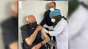 کورونا سے متاثر فاروق عبداللہ داخل اسپتال، عمر عبداللہ نے کی دعا کی درخواست