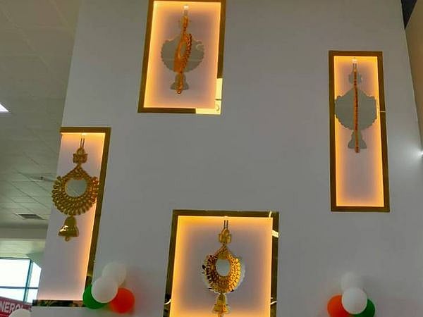 خاتون پائلٹ پونم یادو نے بریلی ائیرپورٹ سے بھری پہلی پرواز