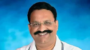 جیلر کو دھمکانے کے معاملے میں الٰہ آباد ہائی کورٹ نے مختار انصاری کو قصوروار ٹھہرایا، سنائی 2 سال قید کی سزا