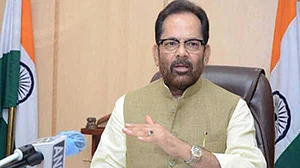 پی ایف آئی کے خلاف پابندی ملک کے مفاد میں، حکومت کا مستحسن قدم: مختار عباس نقوی