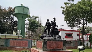 تصویر بذریعہ شاہد صدیقی علیگ