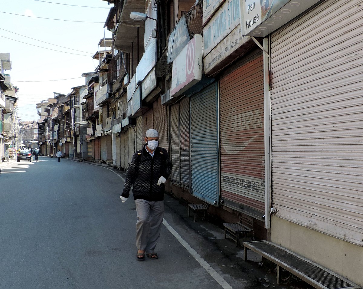 منی پور میں کورونا کی حالت خطرناک، 17 جولائی سے 10 روزہ کرفیو نافذ