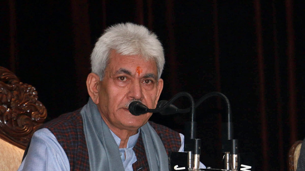 منوج سنہا، تصویر یو این آئی