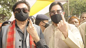 شترو گھن سنہا کا یہ طنزہے یا گھر واپسی کی جانب اشارہ ، ٹویٹ کے بعد بحث شروع