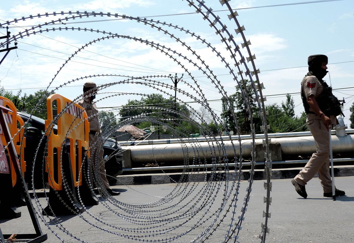 کشمیر: سری نگر میں حالیہ 'ٹارگٹ کلنگز' کے بعد سیکورٹی انتظامات مزید سخت