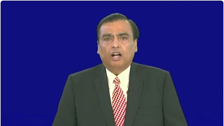 مکیش امبانی، سوشل میڈیا