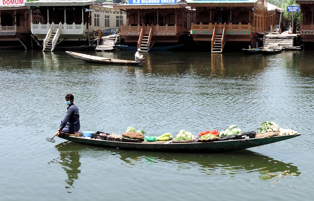 آئندہ پانچ برسوں میں 10 فلمیں کشمیر میں بناؤں گا: راہل بھٹ