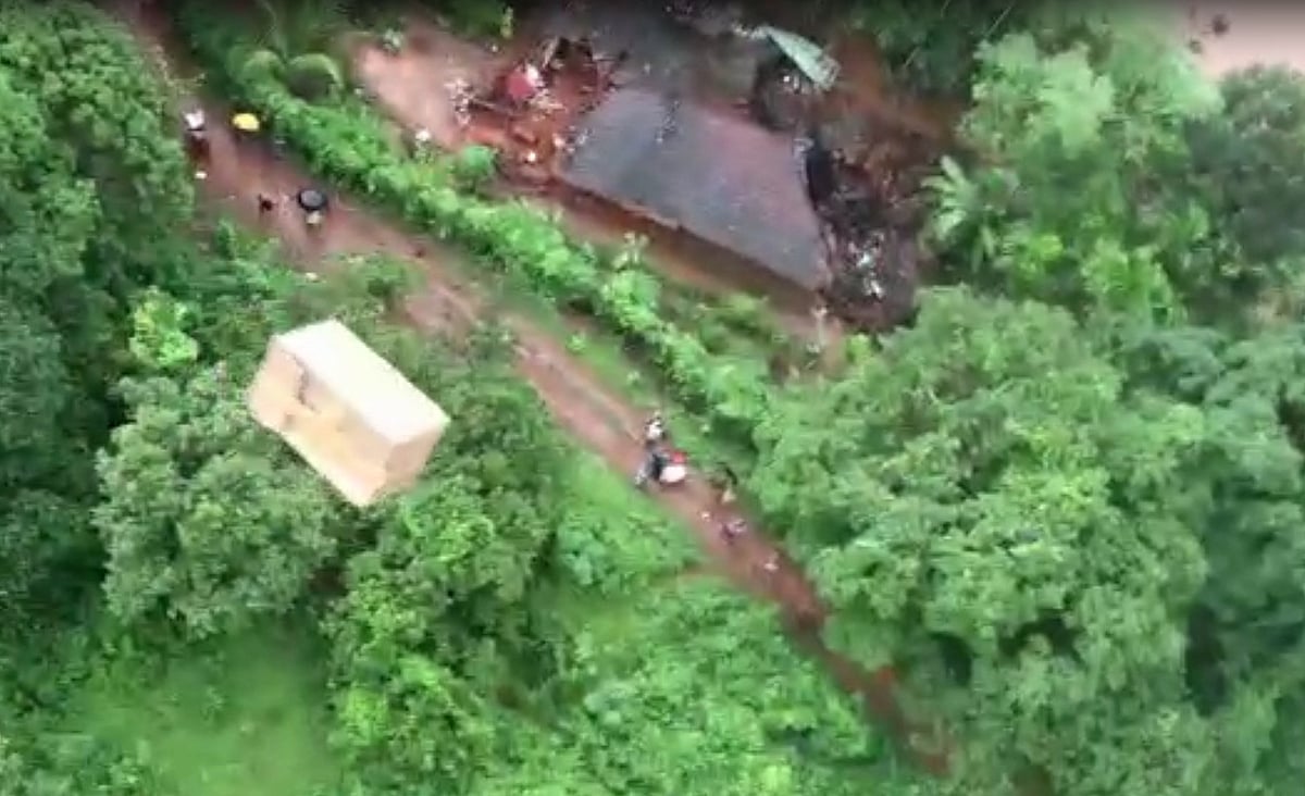 مہاراشٹر: مہاد میں تودہ گرنے کے مقام سے مزید 8 لاشیں برآمد