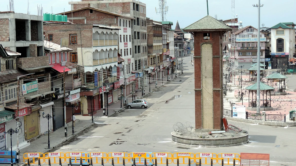 علامتی، تصویر یو این آئی