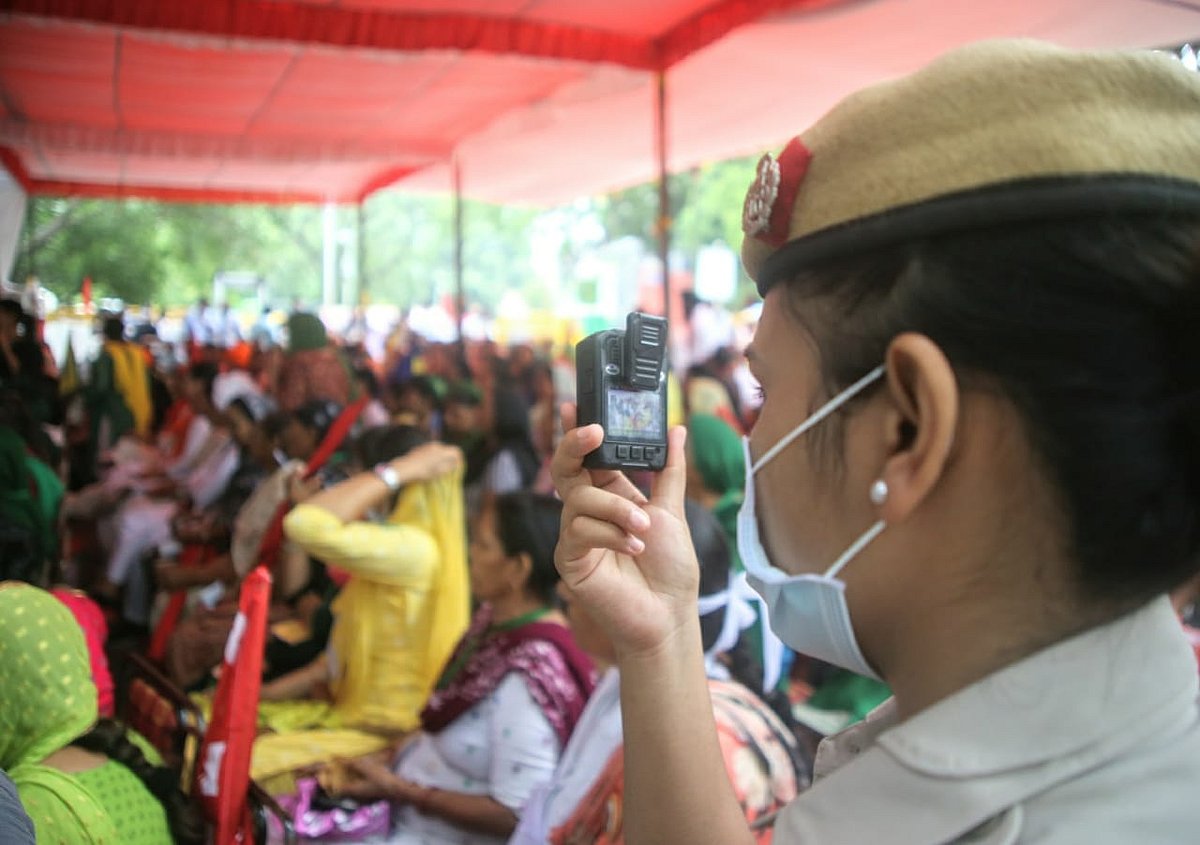 کسان تحریک: کھیت بیچنے پر مجبور کروگے تو ٹریکٹر پارلیمنٹ میں چلے گا! راہل گاندھی کا اعلان