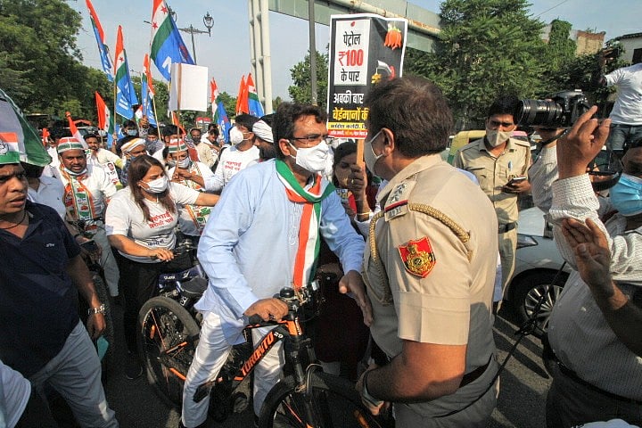 تصویر ویپن/قومی آواز