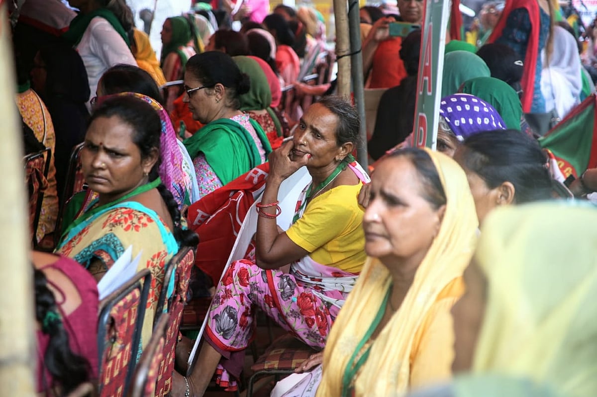 کسان تحریک: کھیت بیچنے پر مجبور کروگے تو ٹریکٹر پارلیمنٹ میں چلے گا! راہل گاندھی کا اعلان