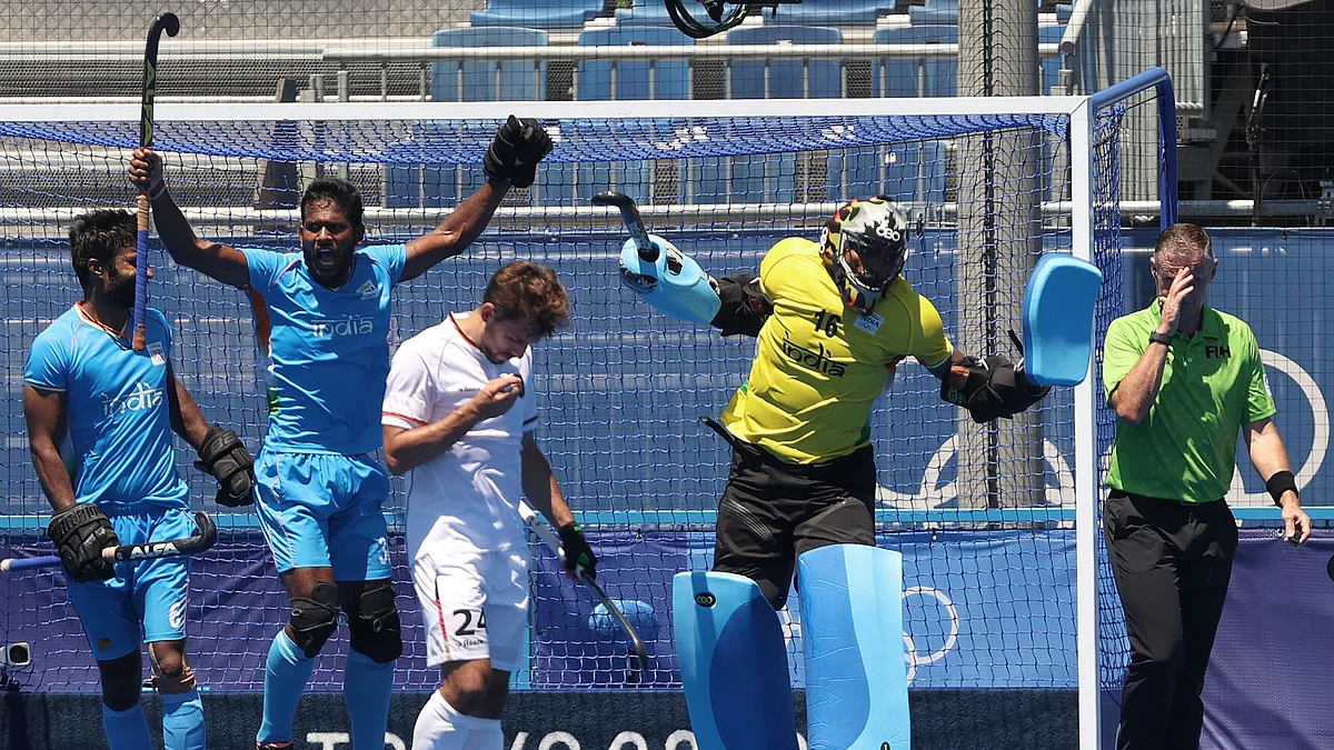 جیت کا جشن مناتے ٹیم انڈیا کے کھلاڑی / Getty Images