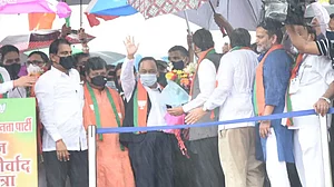 مہاراشٹر: بی جے پی لیڈر اور مرکزی وزیر نارائن رانے کی گرفتاری کا حکم، 36 ایف آئی آر درج