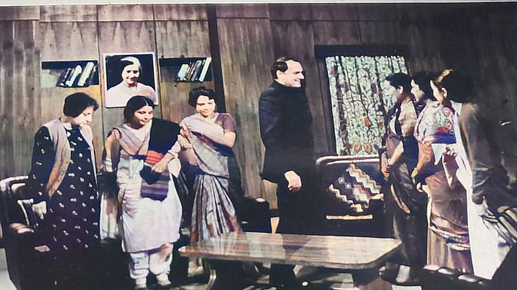 جب راجیو گاندھی پانچ خواتین کے تیکھے سوالوں کے جواب دینے ’دوردرشن اسٹوڈیو‘ پہنچ گئے!