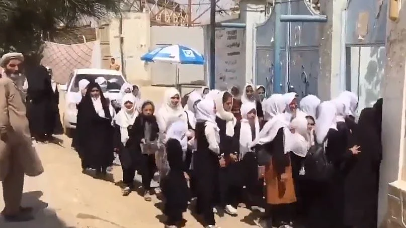 تصویر ویڈیو گریب