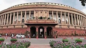 سب سے کم بولی پر ٹھیکہ دینے کے نظام میں خرابیاں: پارلیمانی کمیٹی