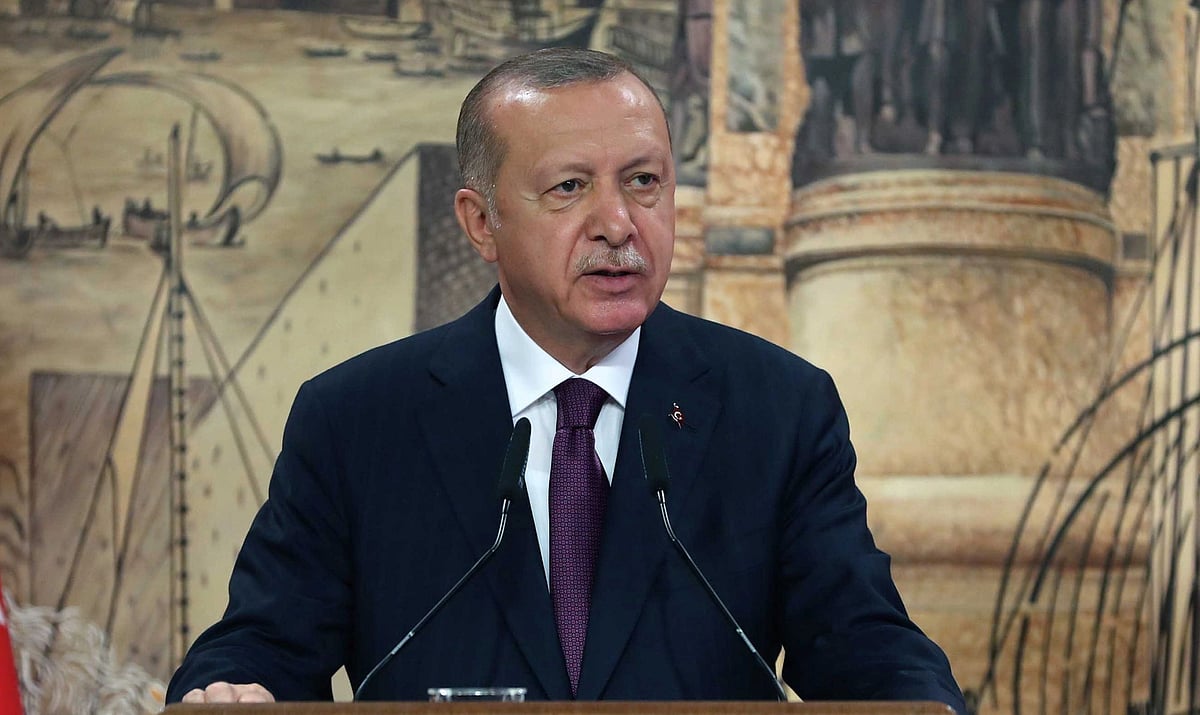 افغان مہاجرین کا بوجھ اٹھانے سے ترک صدر رجب طیب اردغان نے معذرت کر لی