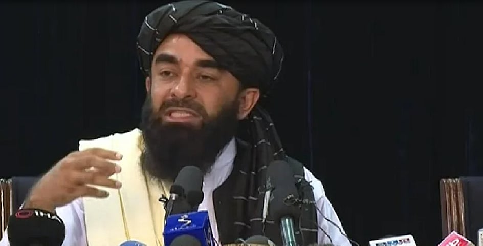 افغانستان پر قبضہ کے بعد طالبان کی پہلی پریس کانفرنس، کہا ’ہم کسی بھی سفارتخانہ کو نقصان نہیں پہنچائیں گے‘