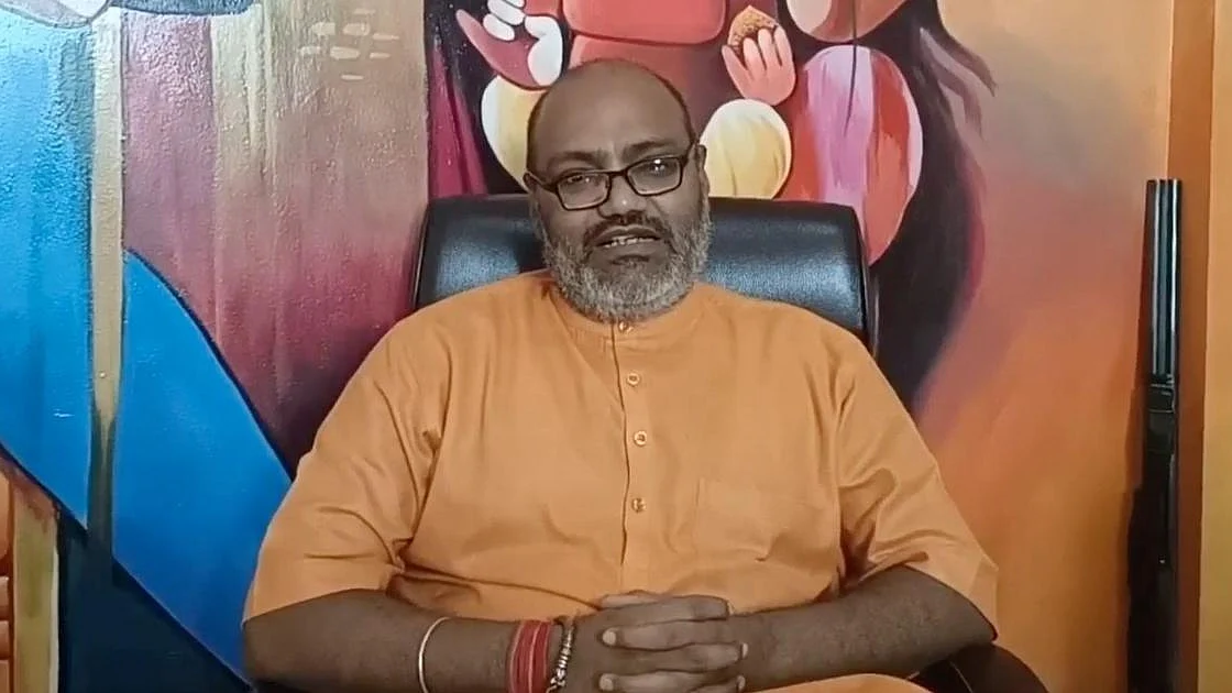 نام نہاد ہندو سنت یتی نرسمہا نند سرسوتی / تصویر بشکریہ دی اسکرال