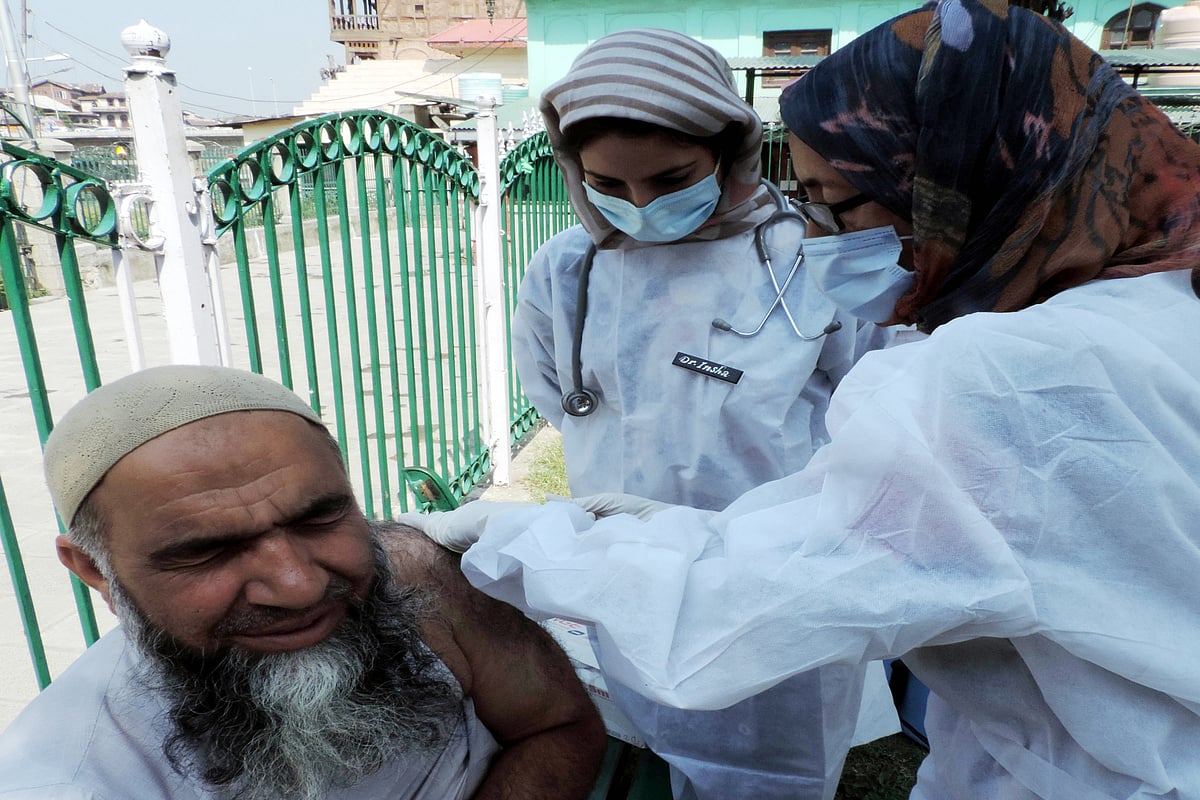 سری نگر میں کورونا کیسز میں اضافے کی وجہ کووڈ پروٹوکول کی خلاف ورزی: ضلع مجسٹریٹ