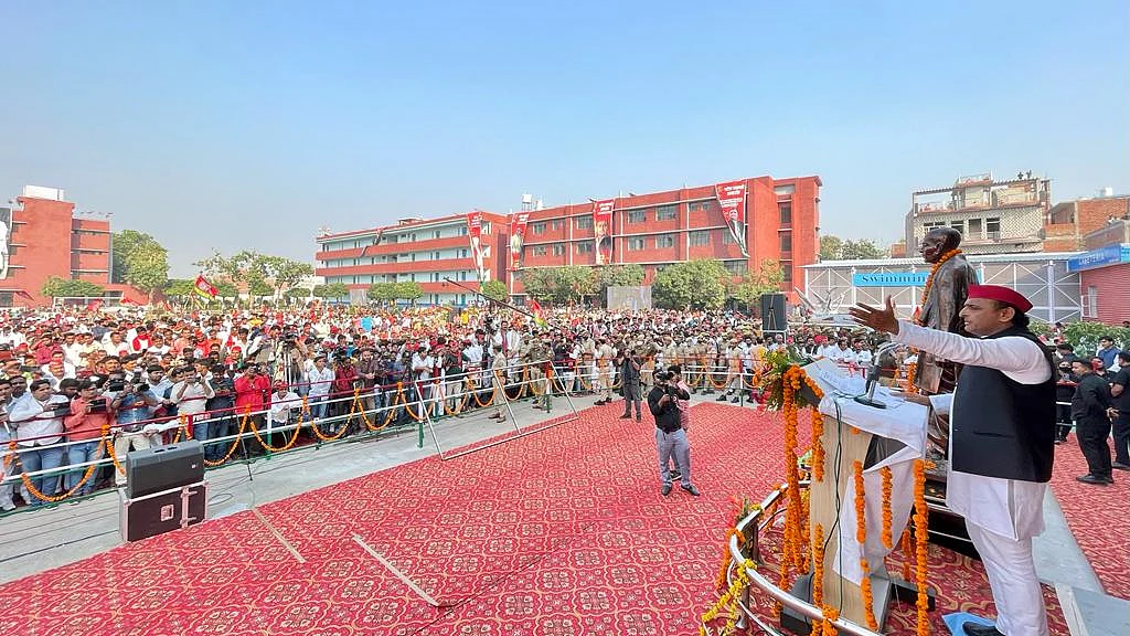 اکھلیش یادو، تصویر ٹوئٹر @samajwadiparty