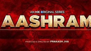 مدھیہ پردیش میں شوٹنگ سے قبل فلم کی اسکرپٹ دکھانا لازمی! کل ’آشرم-3‘ کے سیٹ پر بجرنگ دل نے کی تھی توڑ پھوڑ