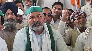 زرعی قوانین کی واپسی کے بعد راکیش ٹکیت کا بیان ’کسانوں کا احتجاج فوری طور پر واپس نہیں ہوگا‘