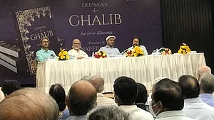 نجیب جنگ نے غالب کے کلام کا انگریزی میں ترجمہ کیا