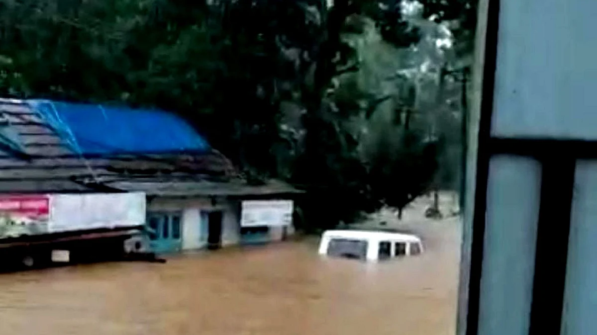 <div class="paragraphs"><p>کیرالہ میں سیلاب کی فائل تصویر، آئی اے این ایس</p></div>