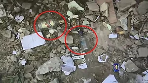 بہار اسمبلی کے احاطہ سے شراب کی خالی بوتلیں برآمد، تیجسوی کا وزیر اعلیٰ نتیش کمار پر حملہ