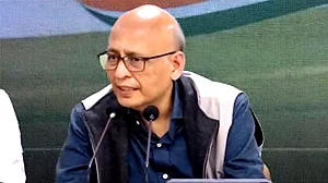 جانچ ایجنسیوں کے ساتھ حکومت کا اتحاد، انتخاب جیتنے کے لیے اس کا استعمال ہو رہا: کانگریس