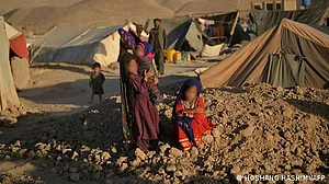 طالبان حکومت کے ایک سو ایام، غربت سے پریشان افراد اپنے بچے فروخت کرنے پر مجبور