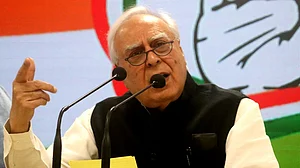 ’ہندوستان میں اکثریت کی حکومت نافذ کرنے کی ہو رہی کوشش‘، بہار میں جاری ایس آئی آر پر سبل نے بی جے پی کو بنایا ہدف تنقید