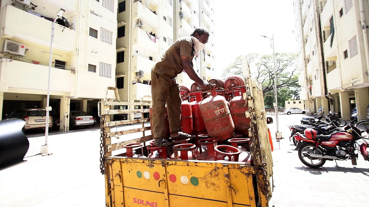 گیس سلنڈر، علامتی تصویر آئی اے این ایس