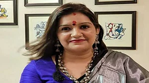 پرینکا چترویدی نے راجیہ سبھا سے معطلی کے خلاف سنسد ٹی وی سے استعفی دیا