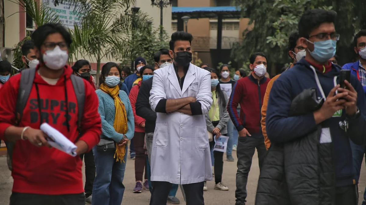 ڈاکٹروں کی ہڑتال / قومی آواز / وپن