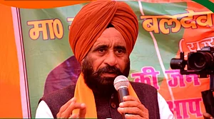 ’مسلمانوں کا کام صرف کھانا، پینا اور بچے پیدا کرنا‘، یوگی حکومت میں وزیر بلدیو سنگھ کا متنازعہ بیان